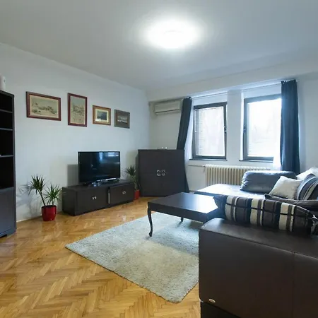 Apartment Nadia In Center *
